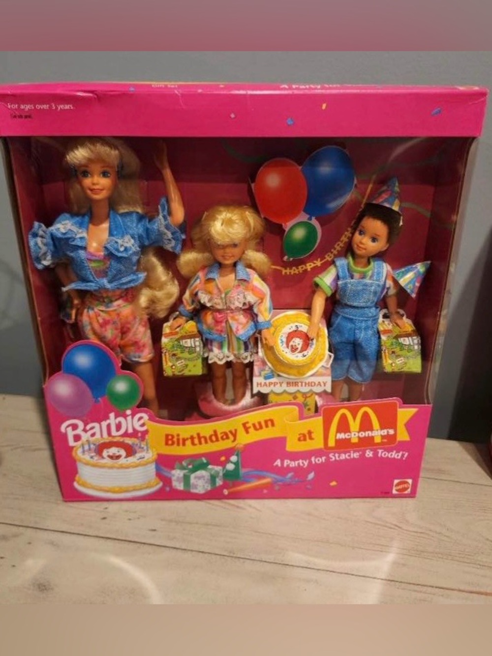 Barbie Birthday fun at McDonald’s Set in Pink Box with colorful accessories